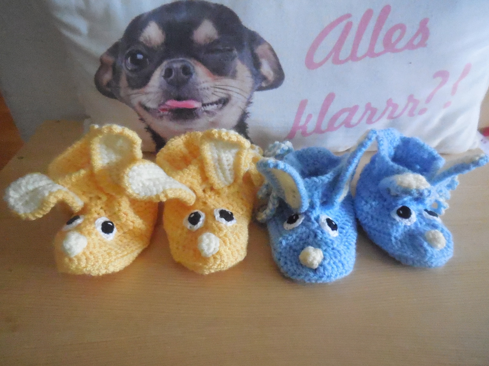 Hasenschuhchen (ein Häkelauftrag)