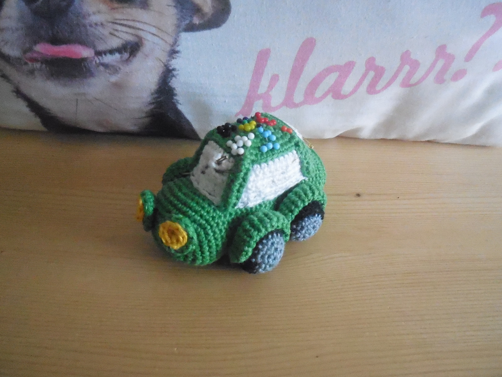 mein Nadelkissen, dieses Auto habe ich schon vor längerer Zeit gemacht...